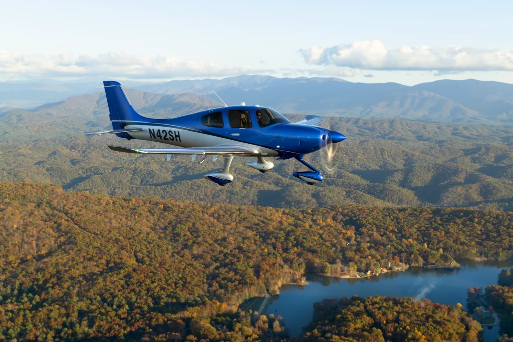 Student pilot during a discovery flight in a Cirrus SR
